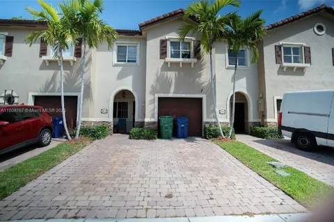 22018 SW 89th Ct, Cutler Bay FL 33190