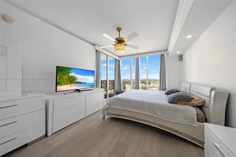 1800 S Ocean Dr # 3607, Hallandale Beach FL 33009