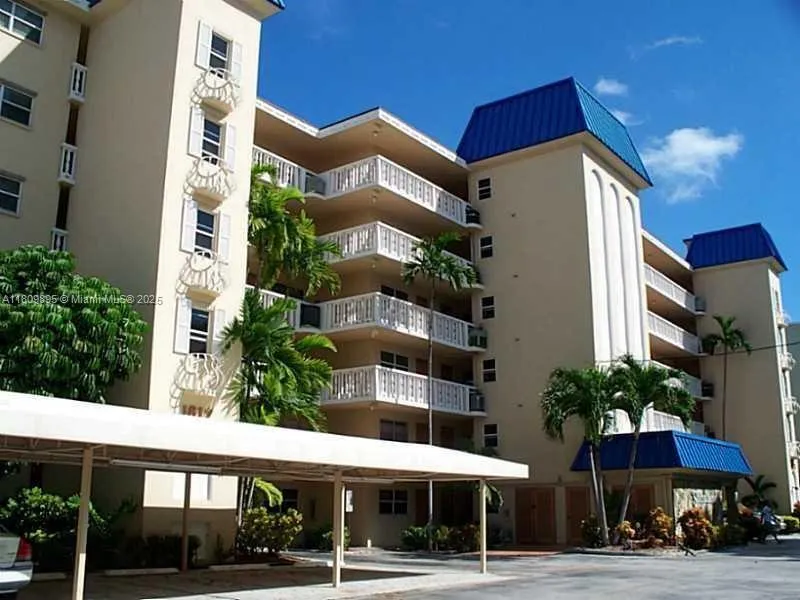 1617 SE 15th St # 504, Fort Lauderdale FL 33316
