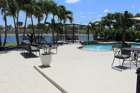 16272 SW 42nd Ter, Miami FL 33185