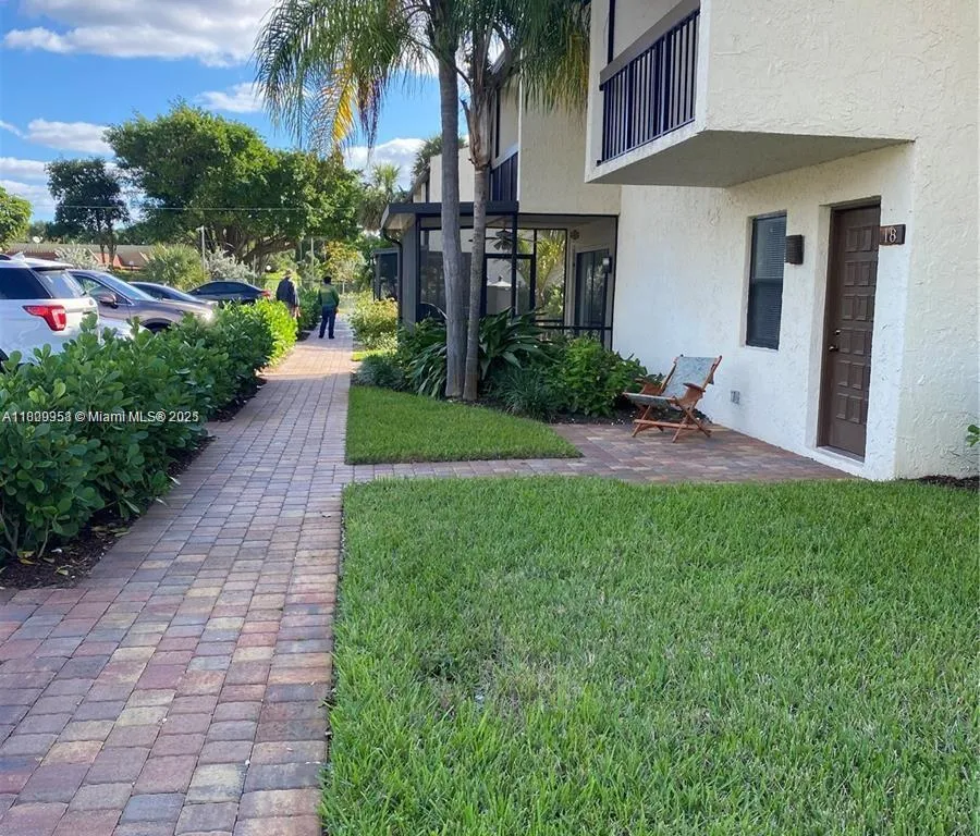 721 SE 1st Way # B18, Deerfield Beach FL 33441