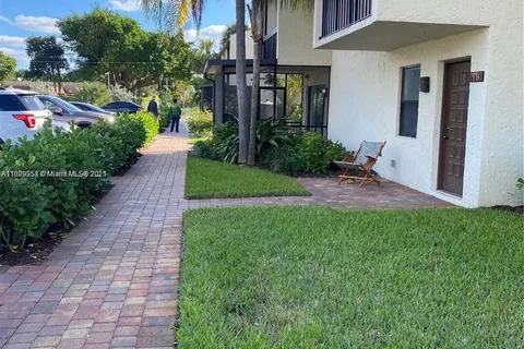 721 SE 1st Way # B18, Deerfield Beach FL 33441