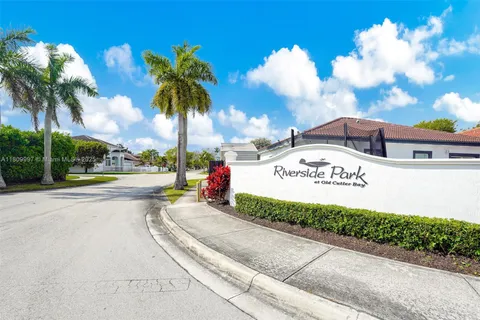 22542 SW 103rd Ct, Cutler Bay FL 33190