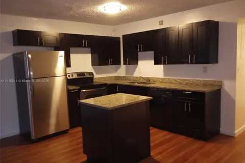 5845 Blueberry Ct # 84, Lauderhill FL 33313