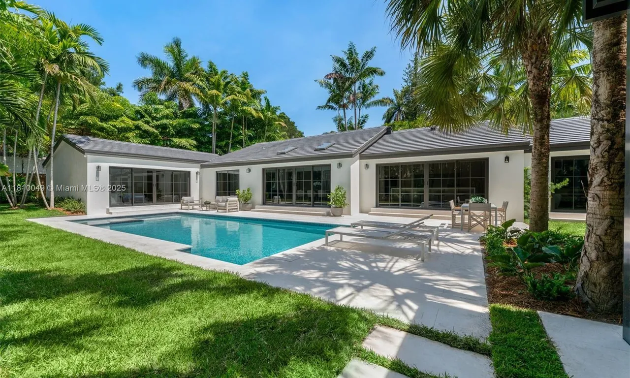 3883 Wood Ave, Miami FL 33133