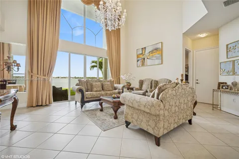 4954 SW 186th Way, Miramar FL 33029