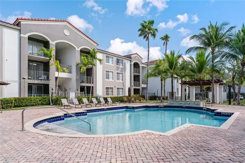6851 SW 44th St # 109, Miami FL 33155