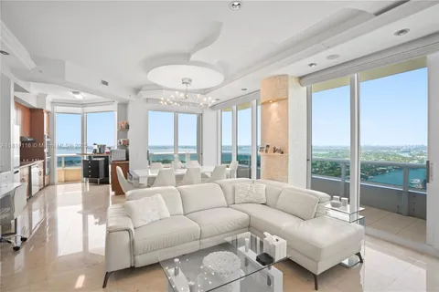 4775 Collins Ave, Miami Beach FL 33140