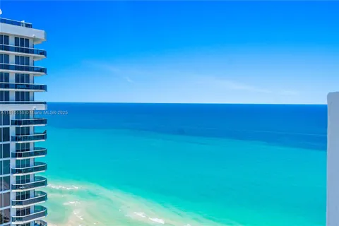 4775 Collins Ave, Miami Beach FL 33140