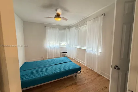 6944 Byron Ave # 9, Miami Beach FL 33141