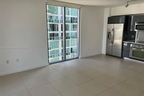 31 SE 6th St # 1402, Miami FL 33131