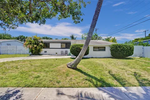 9910 Bahama Dr, Cutler Bay FL 33189