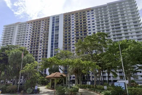 210 174th St # 2212, Sunny Isles Beach FL 33160