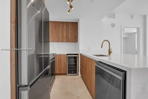 4100 Salzedo St # 901, Coral Gables FL 33146
