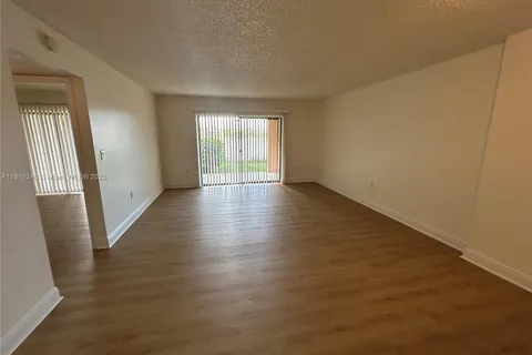 5200 NW 31st Ave # 2, Fort Lauderdale FL 33309