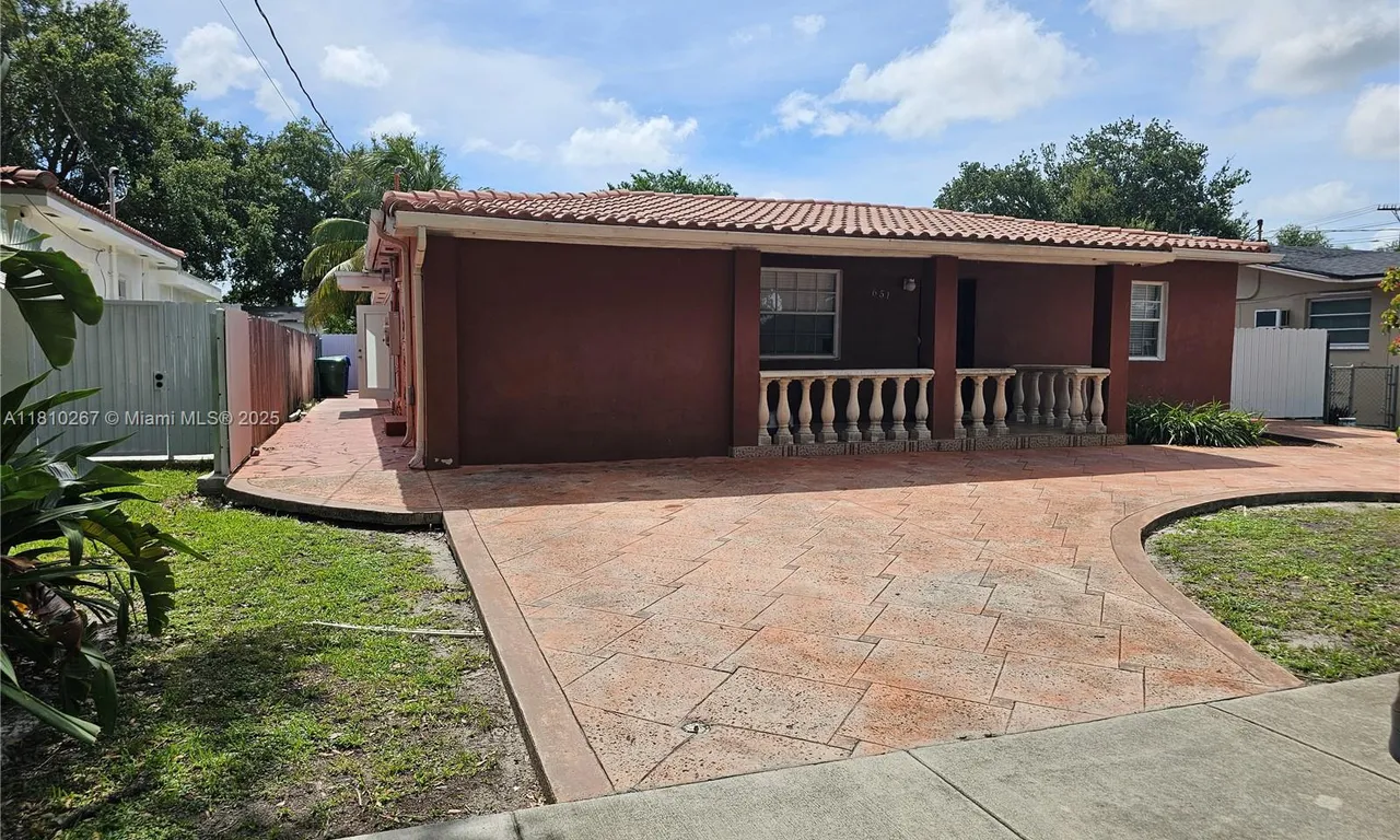 651 SW 66th Ave # 2, Miami FL 33144