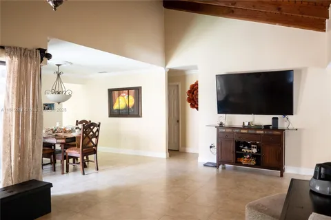 13284 SW 108th St Cir, Miami FL 33186