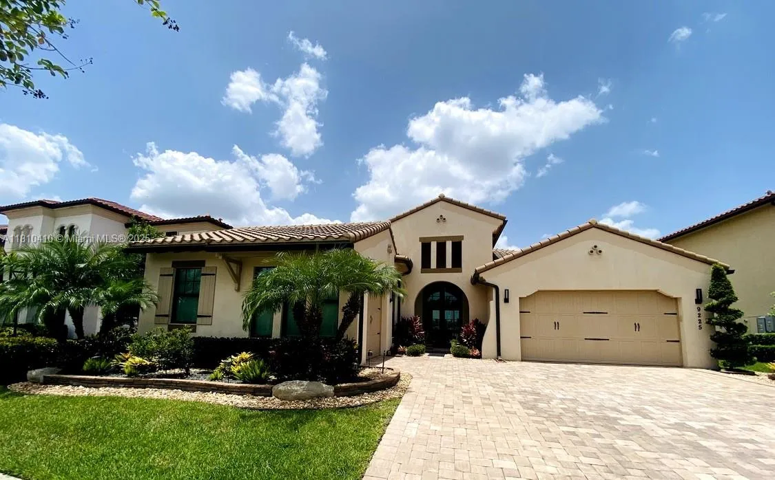 9225 Parkland Bay Dr, Parkland FL 33076