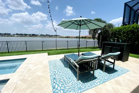 9225 Parkland Bay Dr, Parkland FL 33076