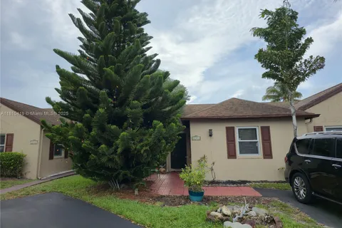 22374 SW 57th Cir, Boca Raton FL 33428