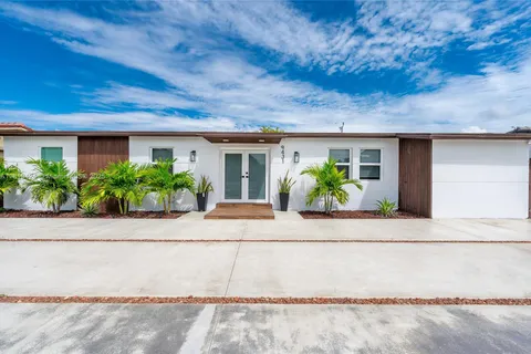 9431 SW 62nd St, Miami FL 33173