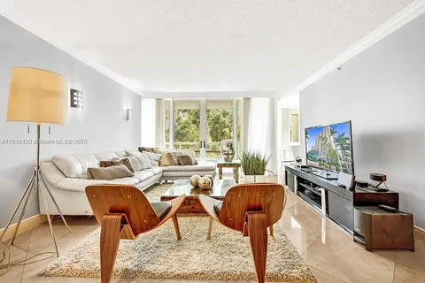 21055 YACHT CLUB DR. # 502, Aventura FL 33180