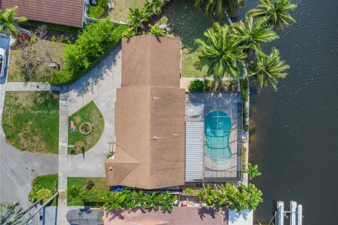 2917 Mckinley St, Hollywood FL 33020