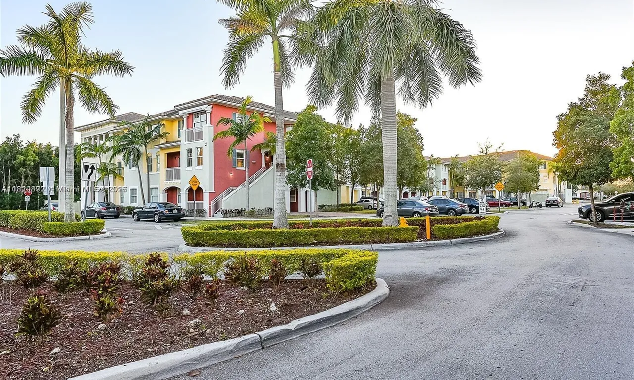 10901 NW 83rd St # 104, Doral FL 33178