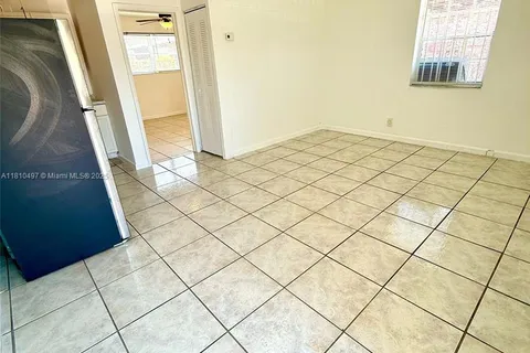 823 NW 9th St # 825, Hallandale Beach FL 33009