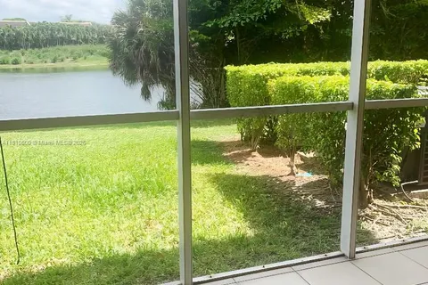 4555 NW 99th Ave # 102, Doral FL 33178
