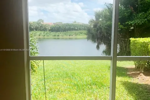 4555 NW 99th Ave # 102, Doral FL 33178