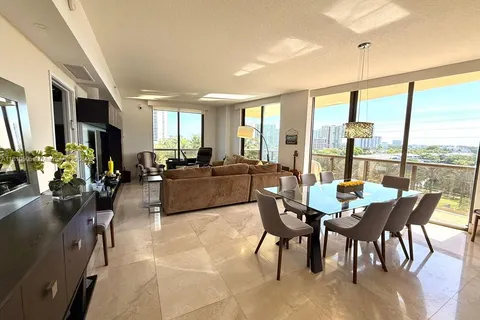 16275 Collins Ave # 504, Sunny Isles Beach FL 33160