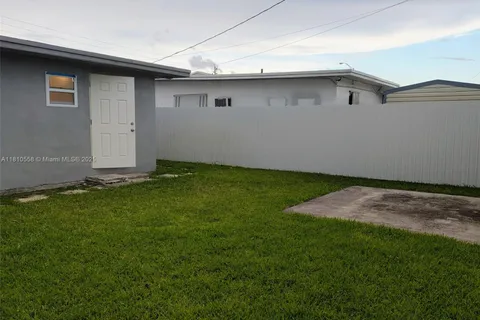 1090 W 60th St # 1, Hialeah FL 33012