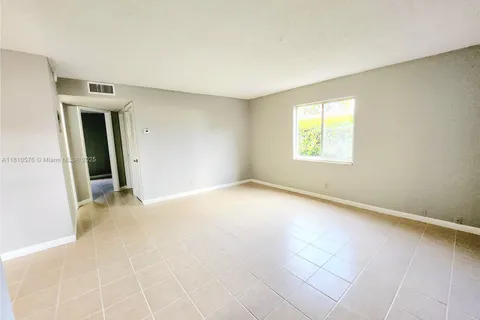 191 SW 15th St # 103, Pompano Beach FL 33060