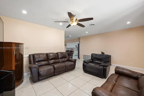 5808 Polk St, Hollywood FL 33021