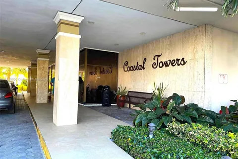 400 Kings Point Dr # 318, Sunny Isles Beach FL 33160