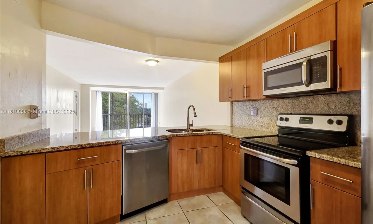1780 NE 191st St # 2, Miami FL 33179