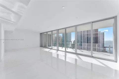 300 Biscayne Blvd Way # 1802, Miami FL 33131