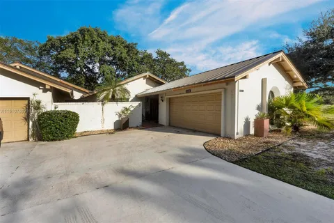 3400 Cherry Garden Cir # 156, Lauderhill FL 33319