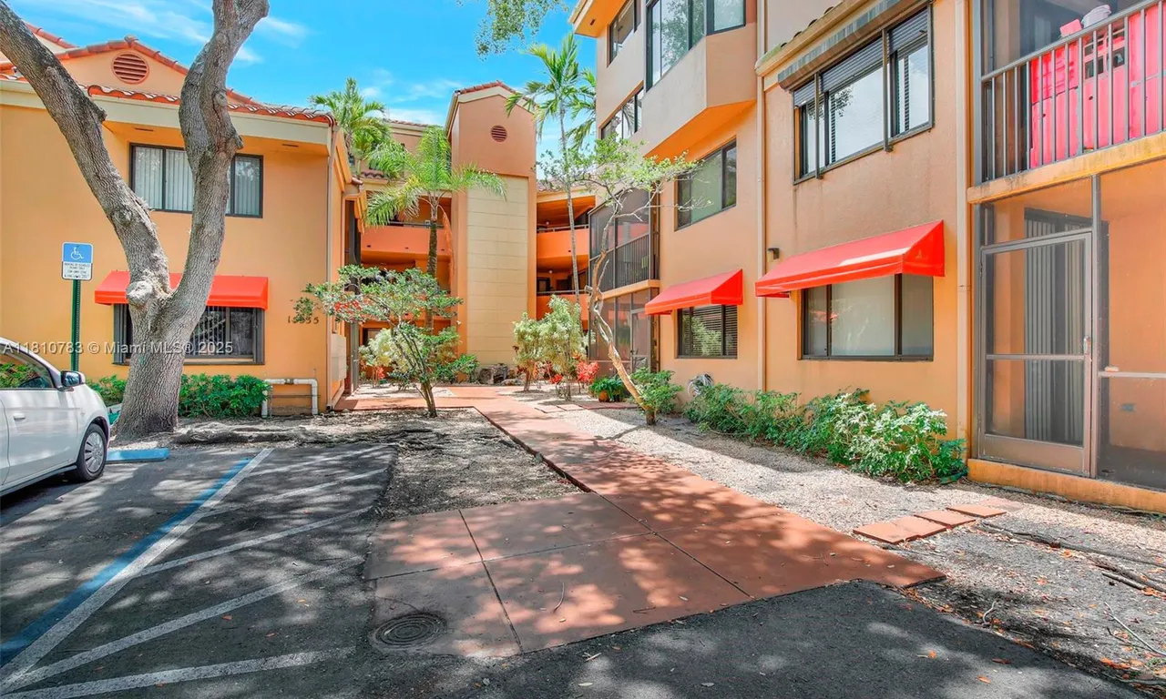15535 N Miami Lakeway N # 106, Miami Lakes FL 33014