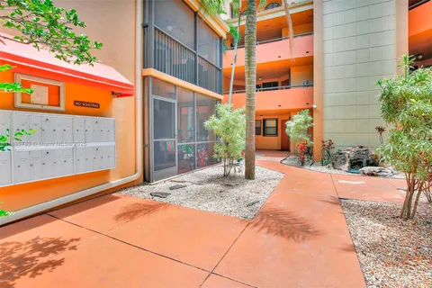 15535 N Miami Lakeway N # 106, Miami Lakes FL 33014