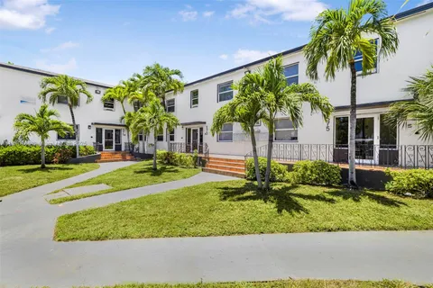 573 NE 82nd St # 7, Miami FL 33138