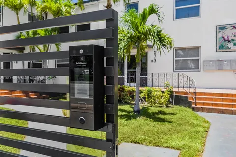 573 NE 82nd St # 7, Miami FL 33138