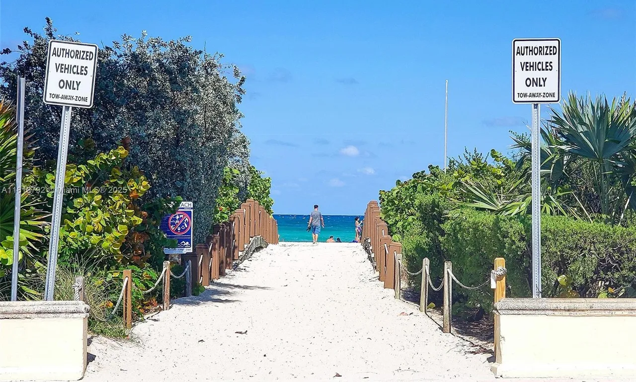 8430 Harding Ave # 8, Miami Beach FL 33141