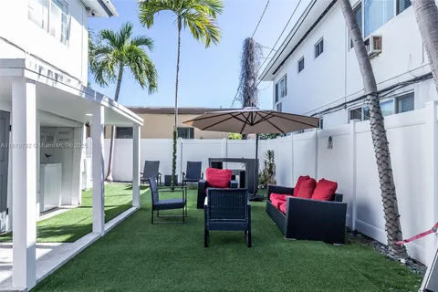 8430 Harding Ave # 8, Miami Beach FL 33141