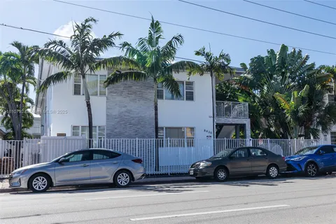 8430 Harding Ave # 8, Miami Beach FL 33141