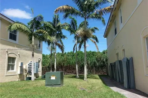 2903 SE 17th Ave # 205, Homestead FL 33035