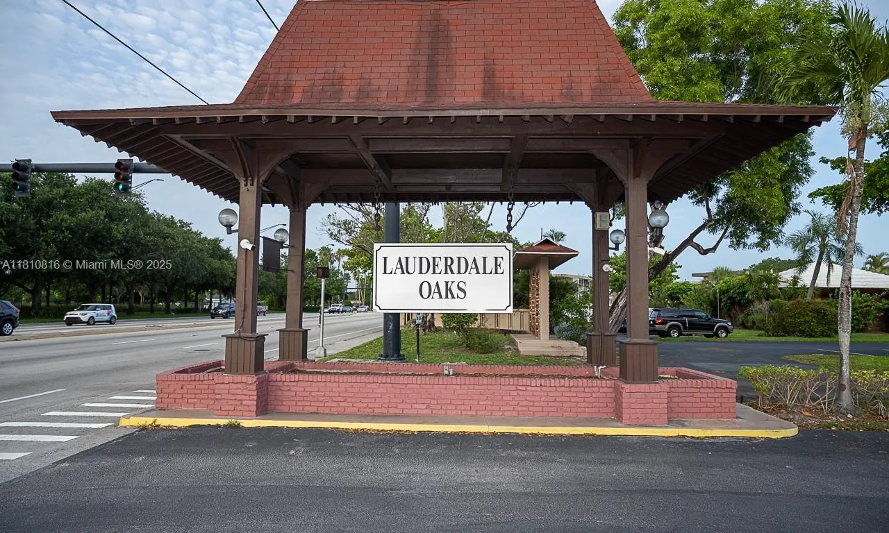 2861 NW 47th Ter # 201A, Lauderdale Lakes FL 33313