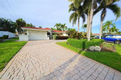 2761 NE 22nd Ct, Pompano Beach FL 33062
