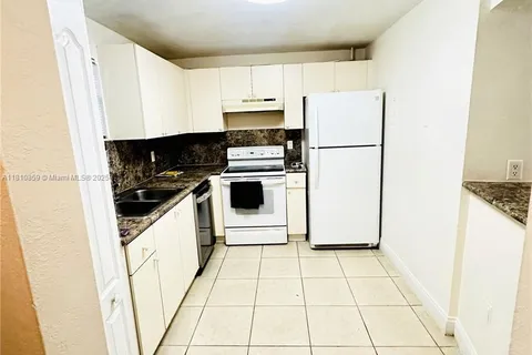 4205 N University Dr # 308, Sunrise FL 33351